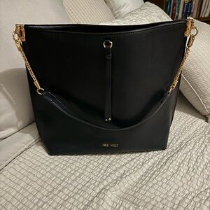 Nine West Elegant Black Shoulder Bag with Gold Accents